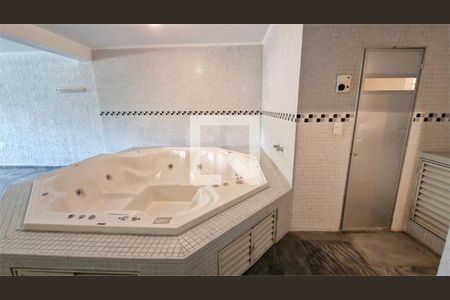 Casa à venda com 4 quartos, 329m² em Jardim Vitoria Regia (Zona Oeste), São Paulo