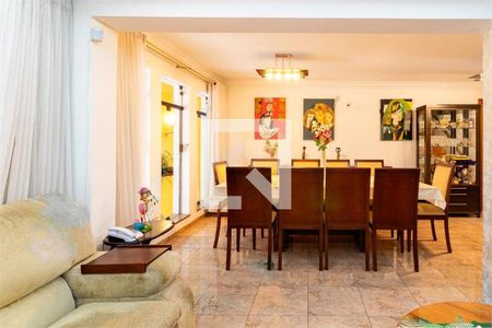 Casa à venda com 4 quartos, 228m² em Jardim Santo Amaro, São Paulo