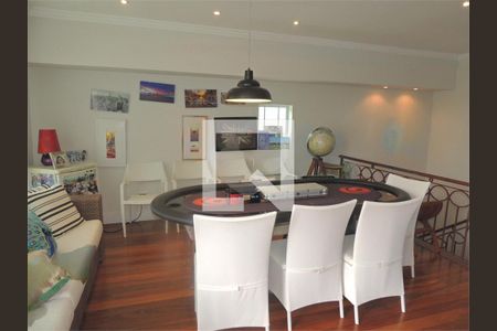 Casa à venda com 4 quartos, 688m² em Chácara Santo Antônio, São Paulo