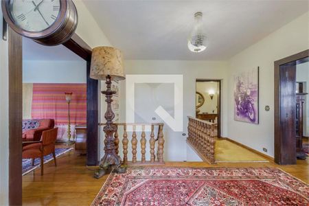 Casa à venda com 5 quartos, 850m² em Santo Amaro, São Paulo