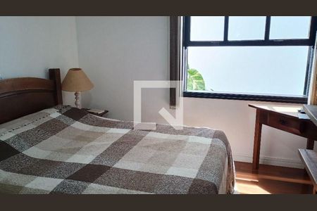 Casa à venda com 4 quartos, 233m² em Jardim Prudência, São Paulo