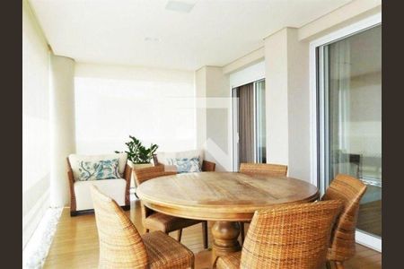 Apartamento à venda com 3 quartos, 203m² em Itaim Bibi, São Paulo