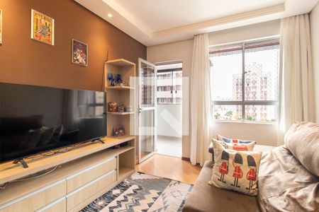Sala de Estar de apartamento para alugar com 3 quartos, 90m² em Cristo Rei, Curitiba