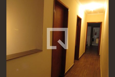 Corredores de casa à venda com 3 quartos, 200m² em Bandeiras, Osasco