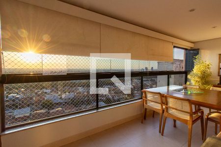 Sala/Varanda de apartamento para alugar com 3 quartos, 117m² em Mansões Santo Antônio, Campinas