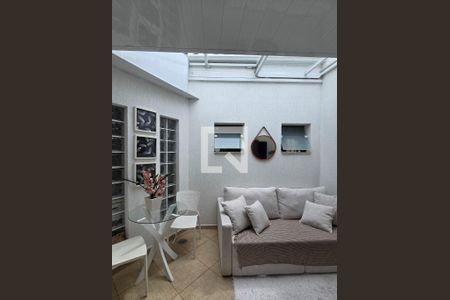 Sala de TV de casa à venda com 3 quartos, 200m² em Parque Terra Nova, São Bernardo do Campo