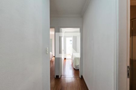 Corredor de casa à venda com 3 quartos, 200m² em Parque Terra Nova, São Bernardo do Campo