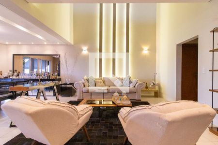 Sala de casa de condomínio para alugar com 4 quartos, 300m² em Loteamento Caminhos de San Conrado (sousas), Campinas