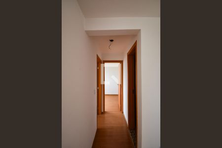 Corredor de apartamento para alugar com 2 quartos, 43m² em Encantado, Rio de Janeiro