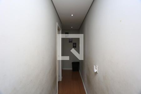 corredor de apartamento para alugar com 2 quartos, 47m² em Jardim Helga, São Paulo