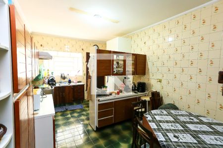 Casa à venda com 155m², 3 quartos e 2 vagascozinha