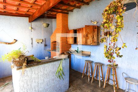Casa à venda com 155m², 3 quartos e 2 vagasChurrasqueira