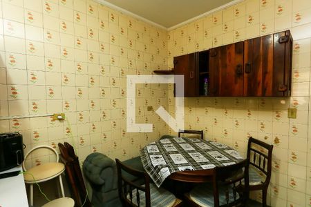 Casa à venda com 155m², 3 quartos e 2 vagascozinha