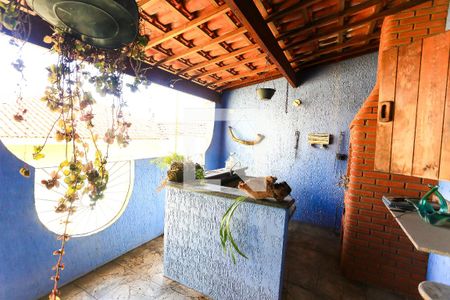 Casa à venda com 155m², 3 quartos e 2 vagasÁrea comum - Churrasqueira