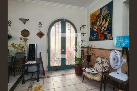 Entrada de casa à venda com 6 quartos, 214m² em Tijuca, Rio de Janeiro