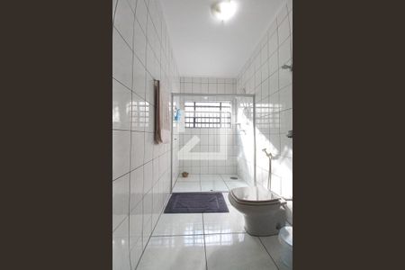 Banheiro de casa à venda com 4 quartos, 167m² em Jardim dos Oliveiras, Campinas