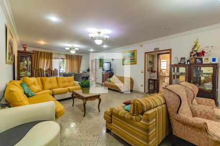 Casa para alugar com 4 quartos, 600m² em Cidade Vargas, São Paulo