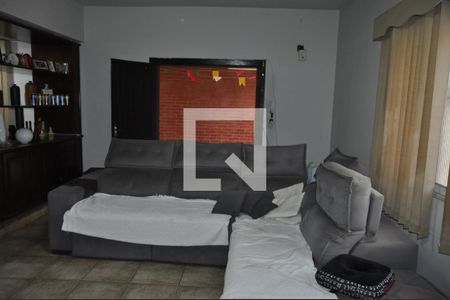 Sala de casa para alugar com 4 quartos, 240m² em Todos Os Santos, Rio de Janeiro