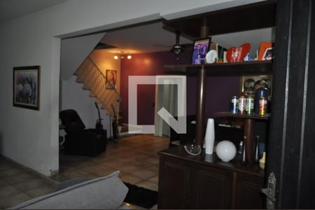 Sala de casa para alugar com 4 quartos, 240m² em Todos Os Santos, Rio de Janeiro