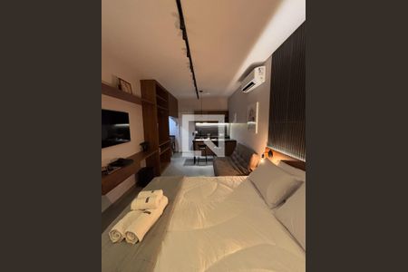 Sala/Quarto  de kitnet/studio para alugar com 1 quarto, 25m² em Laranjeiras, Rio de Janeiro