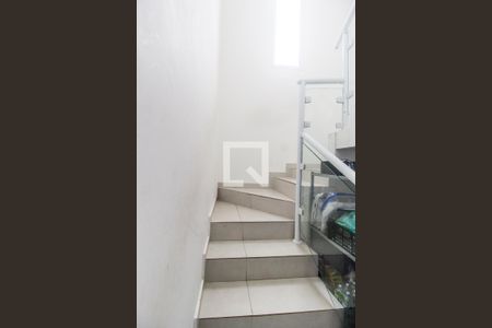 Escada de casa à venda com 3 quartos, 117m² em Nova Higienópolis, Barueri