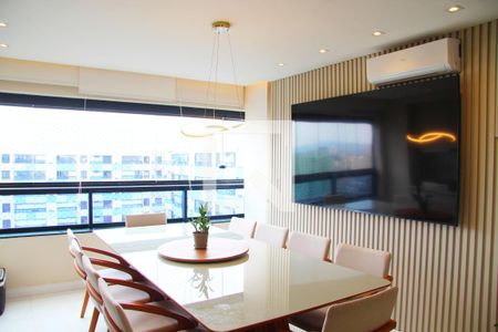 Sala/Cozinha de apartamento à venda com 2 quartos, 69m² em Vila Augusta, Guarulhos