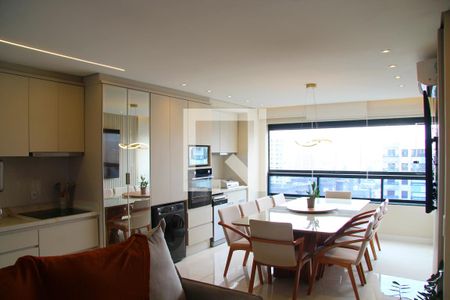 Sala/Cozinha de apartamento à venda com 2 quartos, 69m² em Vila Augusta, Guarulhos
