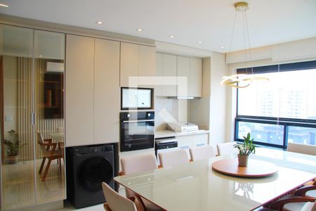 Sala/Cozinha de apartamento à venda com 2 quartos, 69m² em Vila Augusta, Guarulhos