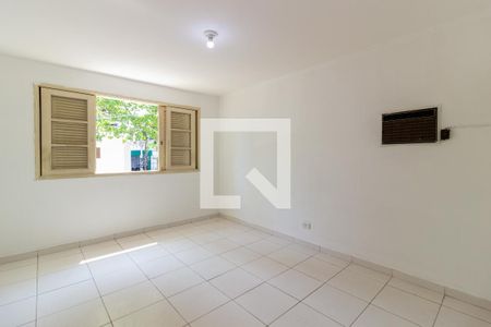 Quarto 1 de casa para alugar com 3 quartos, 220m² em Sumaré, São Paulo