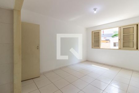 Quarto 1 de casa para alugar com 3 quartos, 220m² em Sumaré, São Paulo