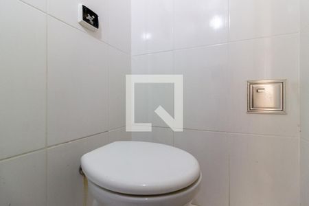 Lavabo de casa para alugar com 3 quartos, 220m² em Sumaré, São Paulo
