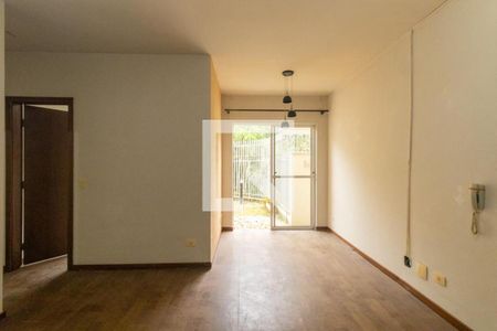 Sala de apartamento para alugar com 3 quartos, 70m² em Uberaba, Curitiba