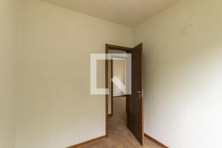 Quarto 1 de apartamento para alugar com 3 quartos, 70m² em Uberaba, Curitiba