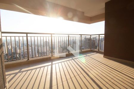 Varanda de apartamento à venda com 2 quartos, 77m² em Pinheiros, São Paulo