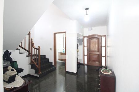 Entrada de casa à venda com 6 quartos, 550m² em Planalto Paulista, São Paulo