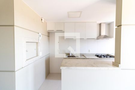 Cozinha e Área de Serviço de apartamento à venda com 3 quartos, 101m² em Cristal, Porto Alegre