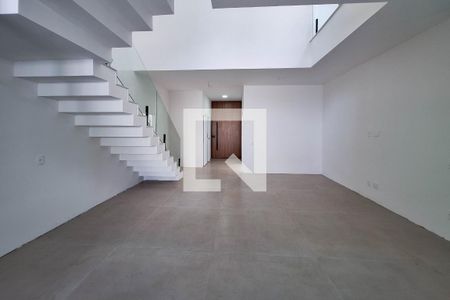 Sala de casa à venda com 4 quartos, 250m² em Camboinhas, Niterói