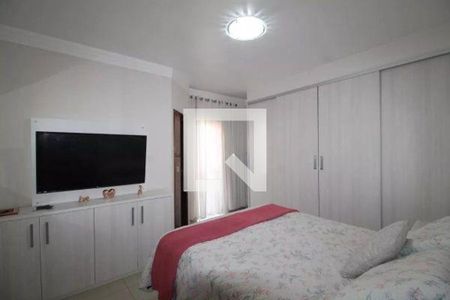 Casa à venda com 3 quartos, 225m² em Vila Guilhermina, São Paulo