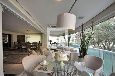 Apartamento à venda com 3 quartos, 278m² em Itaim Bibi, São Paulo