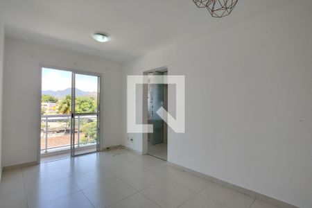 Sala de apartamento para alugar com 2 quartos, 52m² em Taquara, Rio de Janeiro