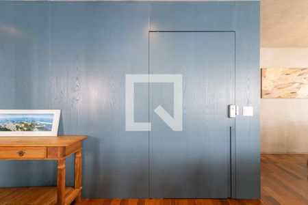 Entrada de apartamento para alugar com 3 quartos, 178m² em Itaim Bibi, São Paulo