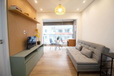 Sala/Cozinha de apartamento para alugar com 1 quarto, 32m² em Vila Madalena, São Paulo