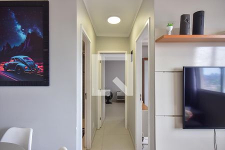 Corredor de apartamento para alugar com 2 quartos, 41m² em Parque Arariba, São Paulo