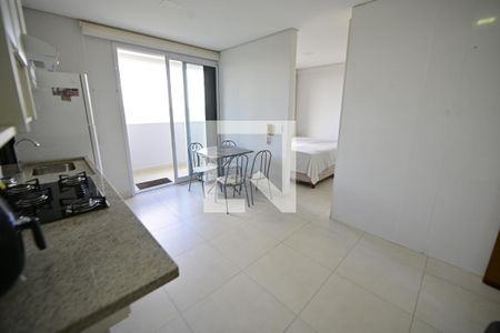 Sala/Cozinha de apartamento para alugar com 1 quarto, 40m² em Setor Central, Goiânia