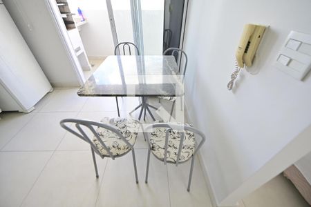 Sala/Cozinha de apartamento para alugar com 1 quarto, 40m² em Setor Central, Goiânia