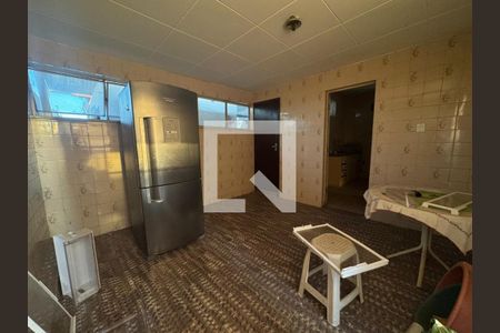 Cozinha de casa à venda com 3 quartos, 210m² em Santo André, Belo Horizonte