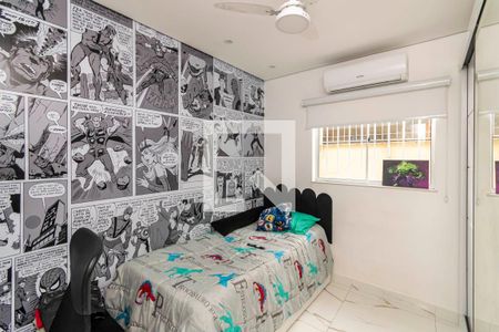 Quarto 2 de casa à venda com 5 quartos, 400m² em Vila da Penha, Rio de Janeiro