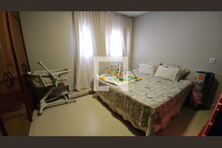 Quarto 1 de casa de condomínio para alugar com 5 quartos, 530m² em Jardim Atlantico, Goiânia