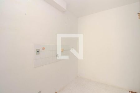 Cozinha  de apartamento à venda com 2 quartos, 40m² em Rubem Berta, Porto Alegre