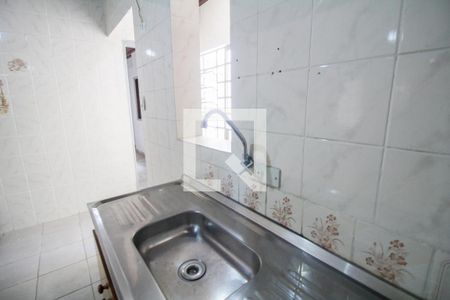 Sala/Cozinha de casa para alugar com 1 quarto, 30m² em Vila Libanesa, São Paulo